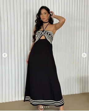 Vestido Longo com Detalhe Bordado